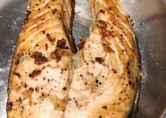 Easiest Way to Prepare Tasty Salmon in Garlic and.Butter