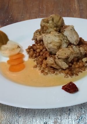 Una foto de Delicia de lentejas y Conejo Escabechado