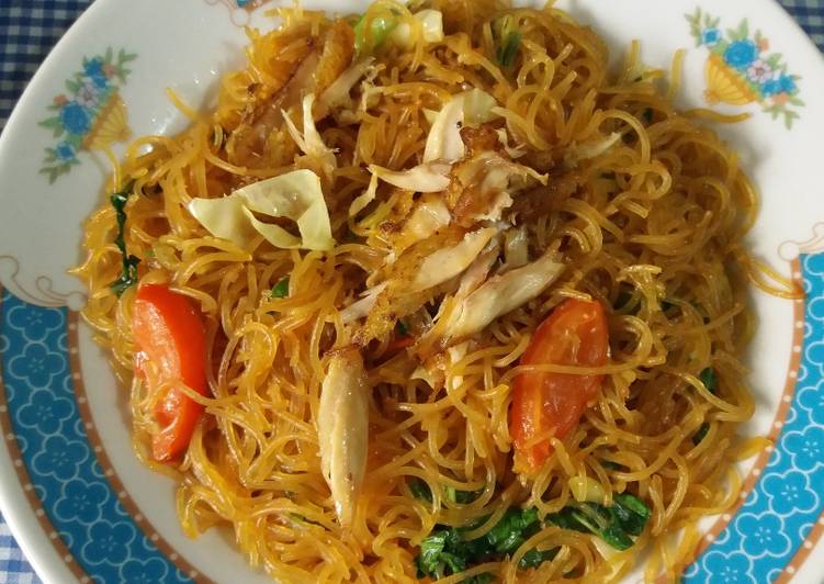 Langkah Mudah untuk Membuat Bihun Goreng, Enak Banget