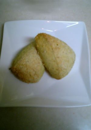 A picture of Easy Sugar-Free Banana Scones.