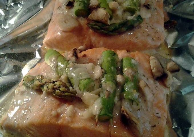 Salmon and asparagus