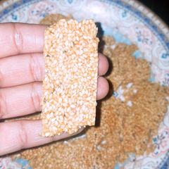 A picture of Till ki chikki.