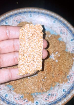 A picture of Till ki chikki.