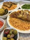 فيليه سمك مع أرز أصفر ولوز مقلي