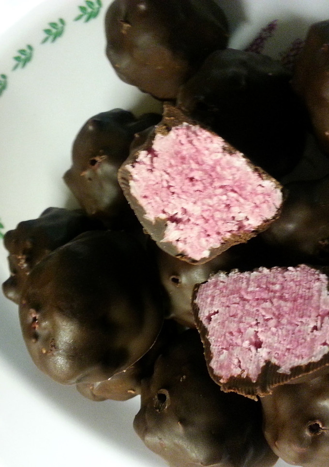 A picture of 'V' Homemade Raspberry Ruffles.