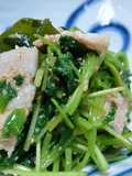 Spicy Mitsuba with Meat, Sesame, and Ponzu