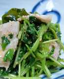 Spicy Mitsuba with Meat, Sesame, and Ponzu