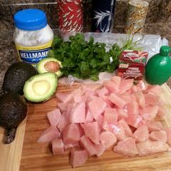 A picture of Chicken Avocado Salad w Cilantro.