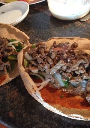 A picture of Beef shawarma sandwich.