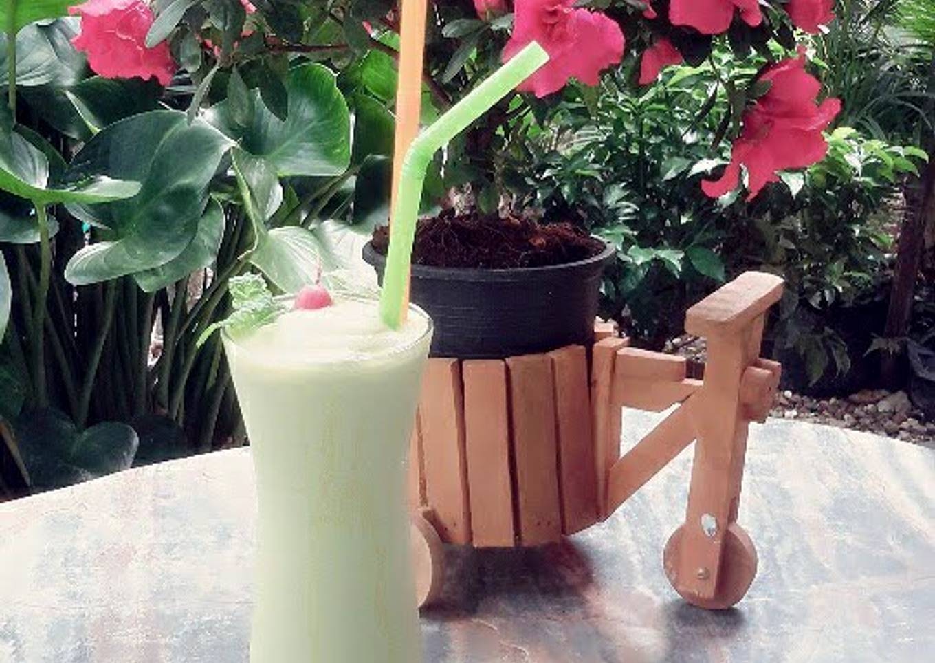 Kanya's Avocado Smoothie :)
