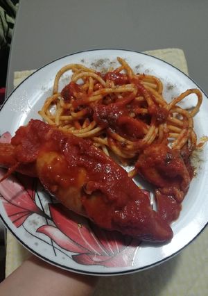Foto di Bucatini con ragù di calamari ripieni