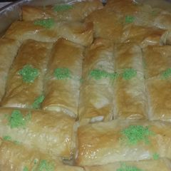 A picture of Custard filo cake.