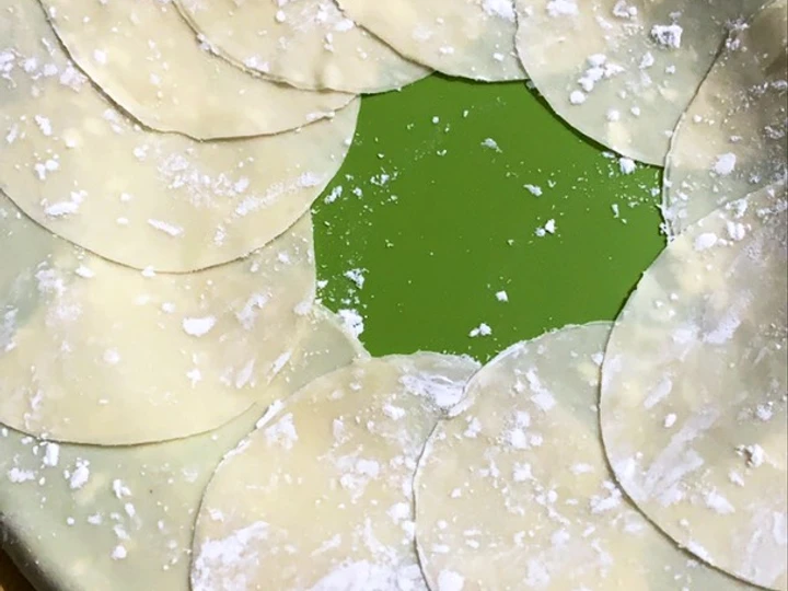 Langkah Mudah untuk Menyiapkan Resep Kulit gyoza/dumpling 2 bahan yang Bikin Ngiler Anti Ribet, Bisa Manjain Lidah