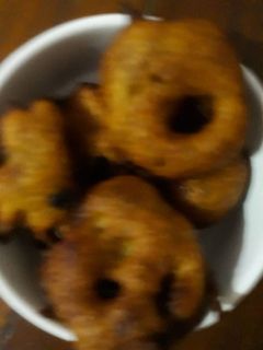 गुलगुले या गुड के मीठे पकोड़े (Gulgule ya Gud ke mithe pakore recipe in hindi) रेसिपी मुख्य फोटो