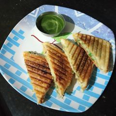 A picture of Grilled sandwich.