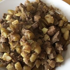 One -Pot Lamb Liver, Onions and Potatoes A picture of One -Pot Lamb Liver, Onions and Potatoes.