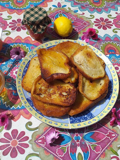 Una foto de Torrijas con miel