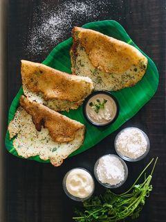 રવા ઢોસા (Rava Dosa Recipe In Gujarati) રેસીપી મુખ્ય ફોટો