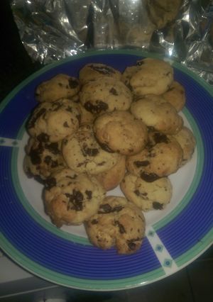 A picture of Vegan chocolate peanut butter cookies.