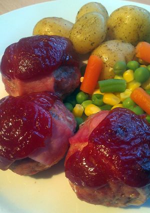 A picture of Vickys Mini Meatloaf Meatballs, GF DF EF SF NF.