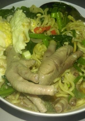 Foto resep Mie rebus komplit pedasnya gila