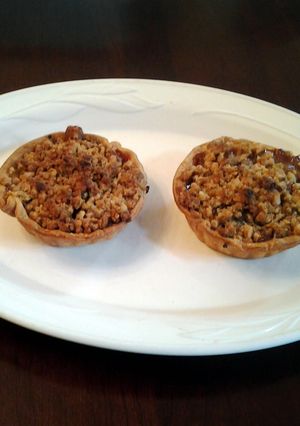 A picture of Classic Apple Crumb Pie.