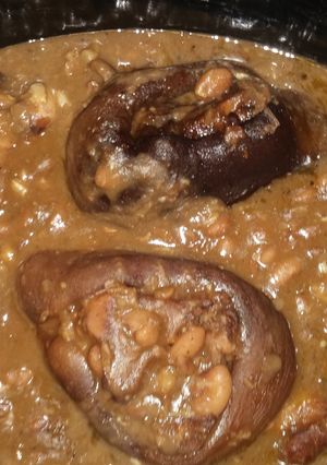 A picture of Slow cook Hamhocks with Pinto Beans.