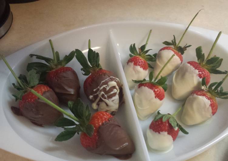 Step-by-Step Guide to Make Award-winning Chocolate Covered Strawberries