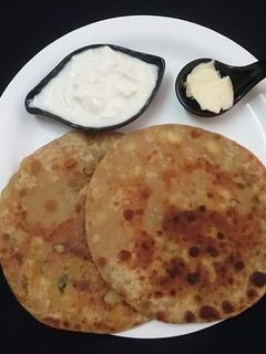 आलू का पराठा रेसिपी मुख्य फोटो