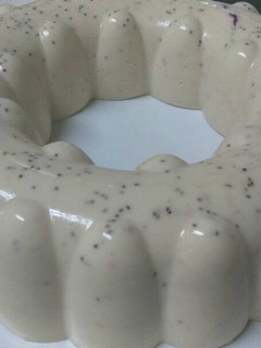 Una foto de Gelatina de queso. Sabor fresa
