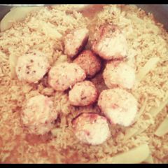 A picture of Chicken Ball With Rice.
