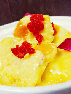 मैंगो आइसक्रीम (Mango ice-cream recipe in Hindi) रेसिपी मुख्य फोटो