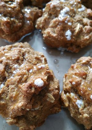 A picture of Vegan maple breakfast cookies.