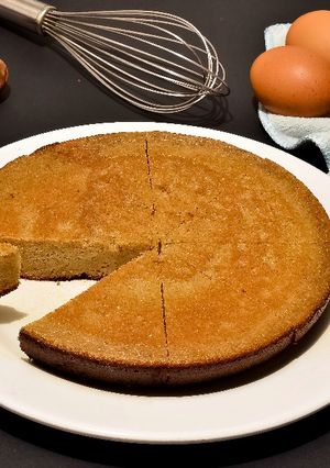 A picture of Dates Pan Cake.