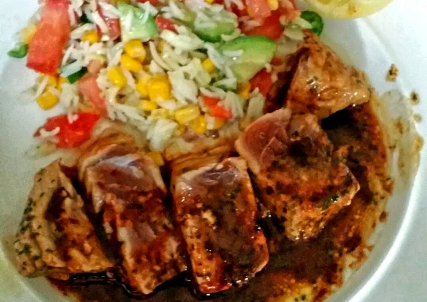 Tuna steak with citrus marinade
