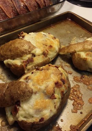 A picture of Twice baked potatoes.