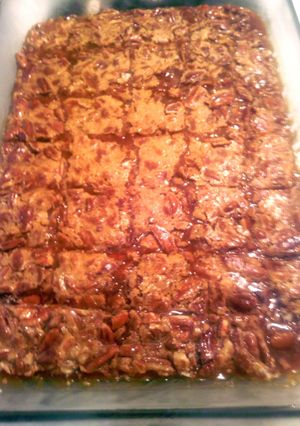 A picture of aunt minnie lee 's candy.
