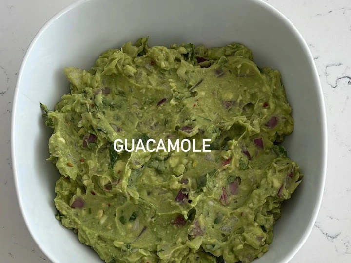 Easy Steps to Prepare guacamole which Delicious