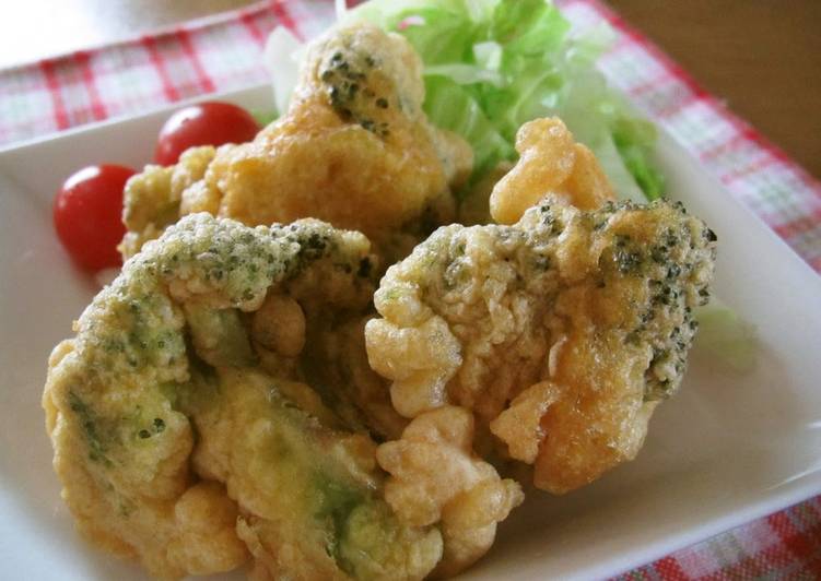 Steps to Prepare Homemade Broccoli and Cheese Fritters