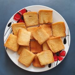 A picture of Fried Bread (Croutons).