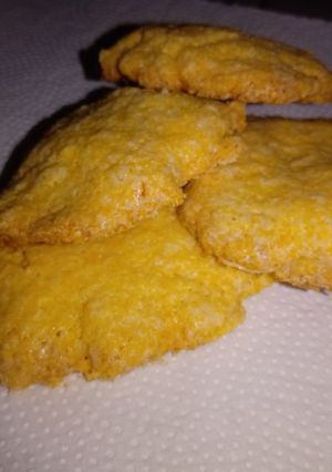 Una foto de Galletas de polenta sin TAC☀️