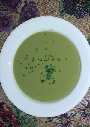 A picture of Simple Cream of Asparagus Soup.