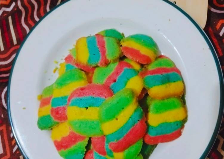 Cara termudah untuk Memasak LezatLidah kucing Rainbow