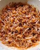 Khô cá cơm rim nước mắm, tóp mỡ