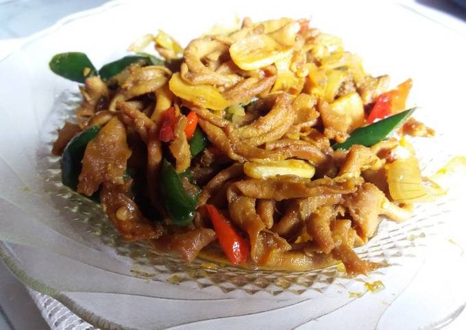 Langkah Mudah untuk Membuat Tumis Usus Ayam Cabe ijo, Bisa Manjain Lidah