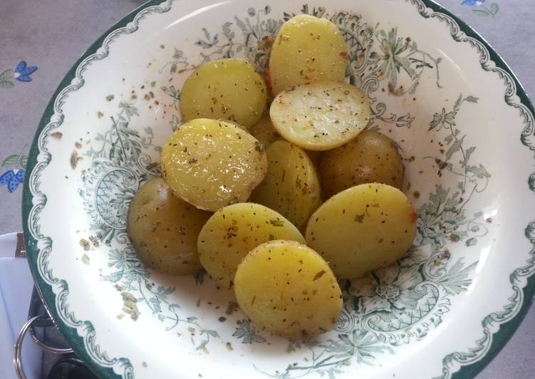 Seasoning potatoes