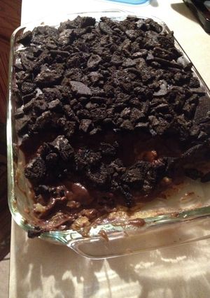 A picture of Chocolate Banana Cream Dessert.