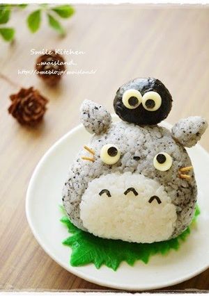 A picture of Totoro Rice Balls.