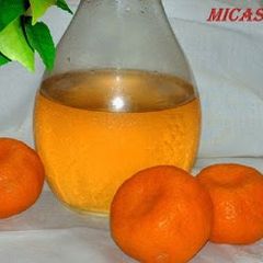 A picture of Tangerine Liqueur.