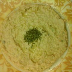 A picture of Fuol with Tahini.